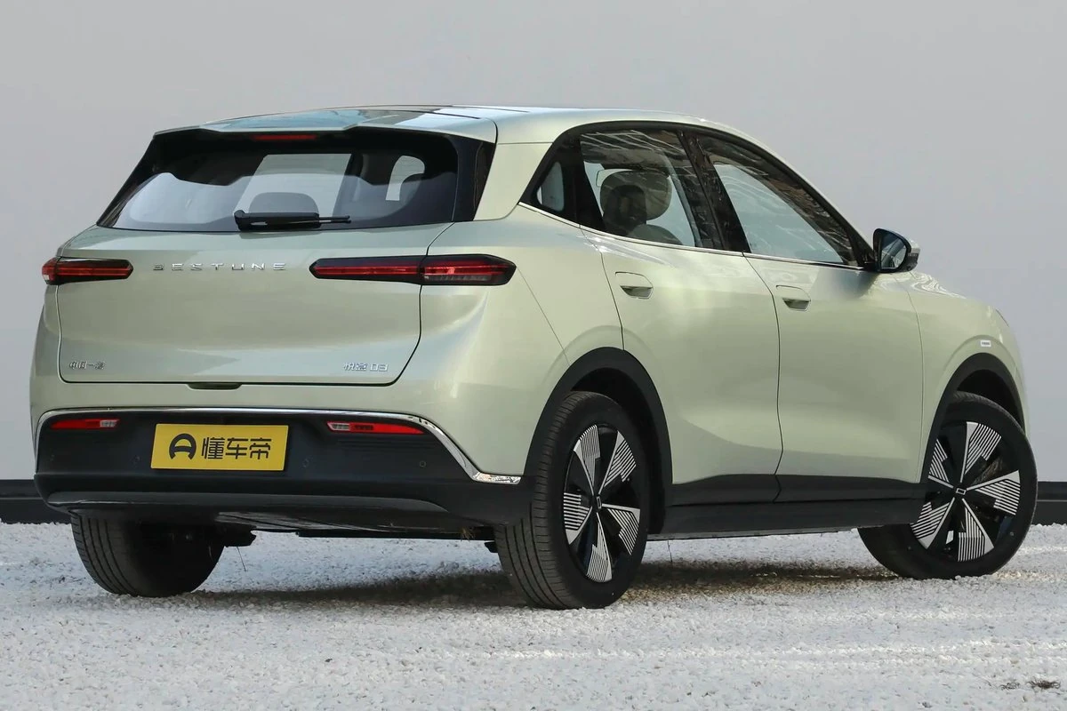 Besturn Yueyi 03