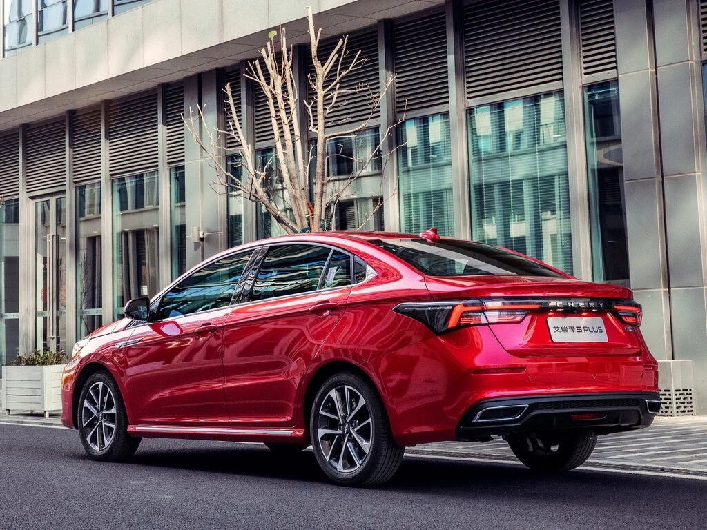 Chery Arrizo 5 PLUS