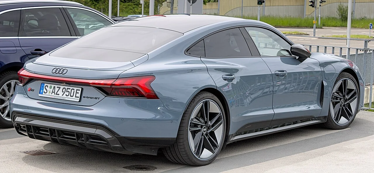 Audi RS e-tron GT — иллюстрация модели; поколение и комплектация объявления могут отличаться