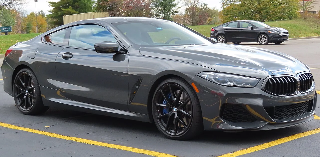 BMW 8-Series — иллюстрация модели; поколение и комплектация объявления могут отличаться