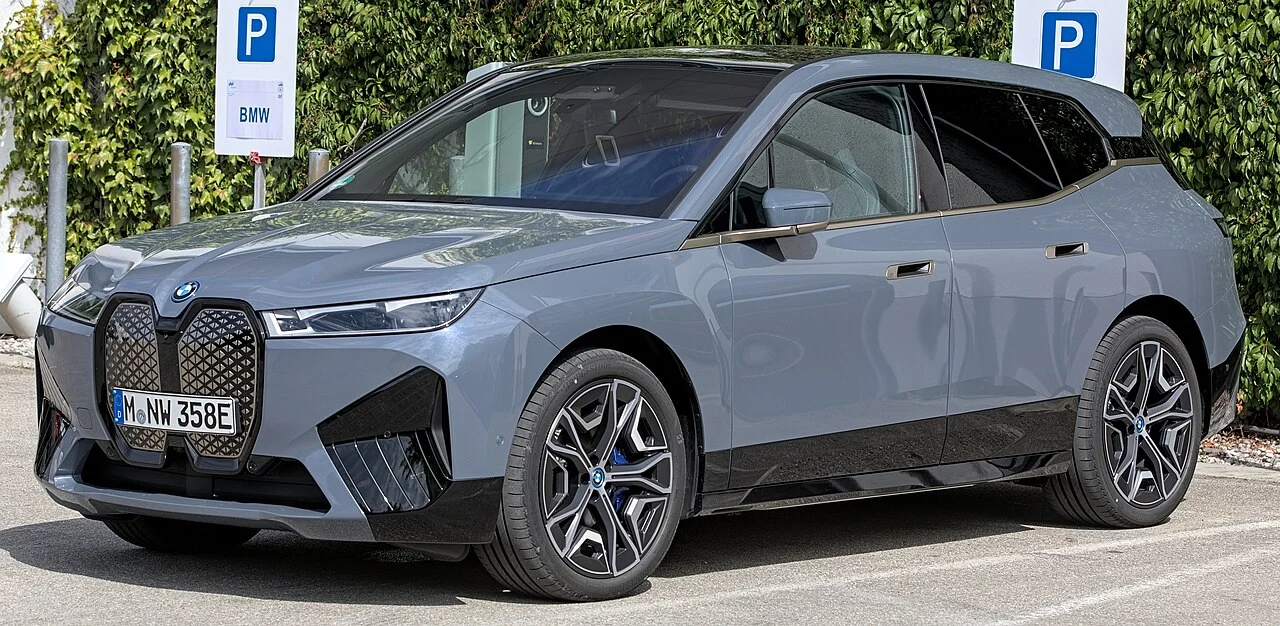 BMW iX — иллюстрация модели; поколение и комплектация объявления могут отличаться