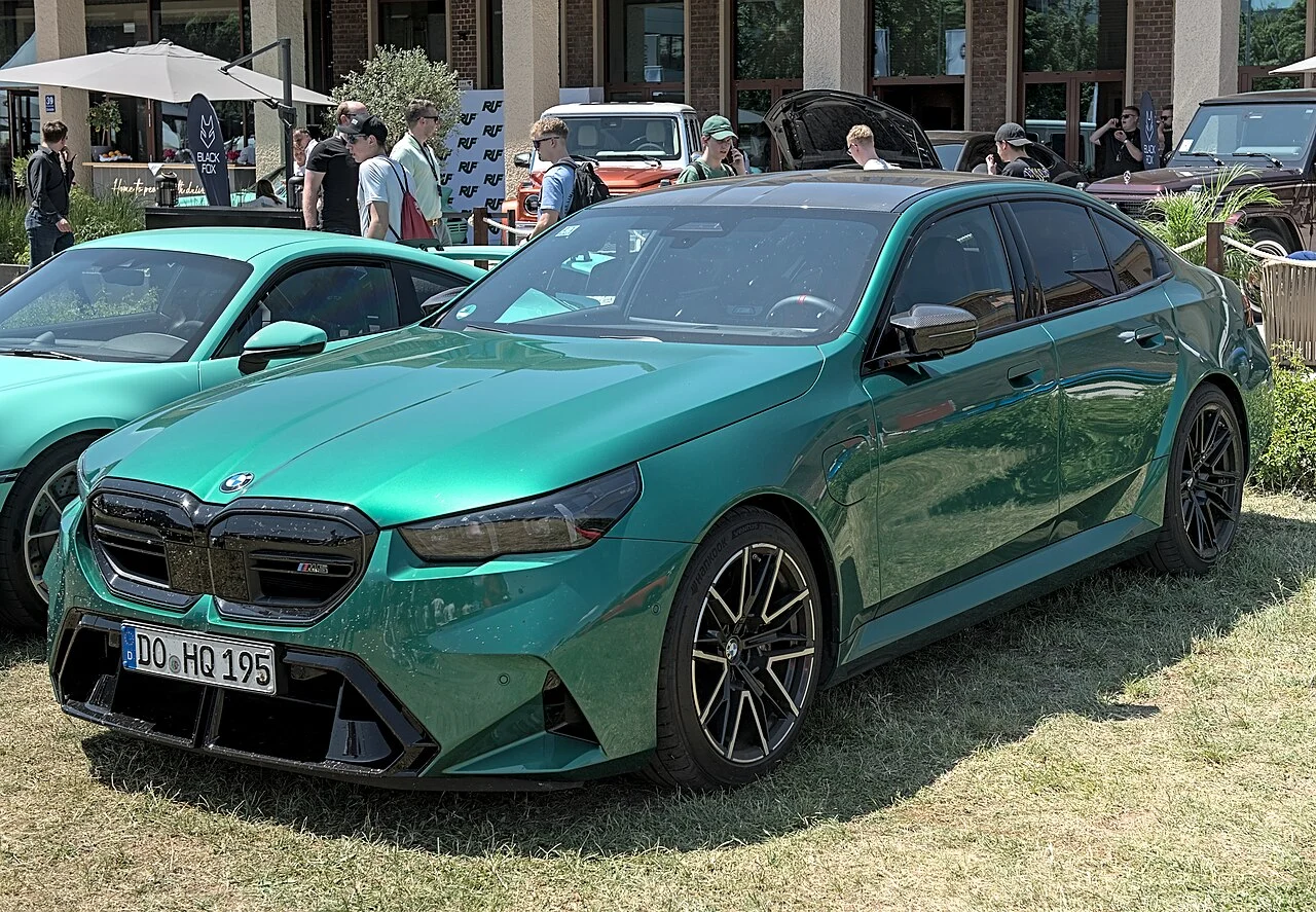 BMW M5 — иллюстрация модели; поколение и комплектация объявления могут отличаться