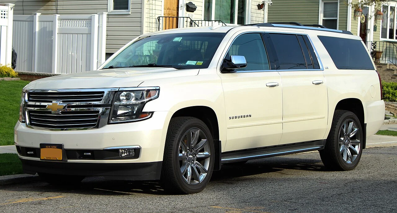 Chevrolet Surburban — иллюстрация модели; поколение и комплектация объявления могут отличаться
