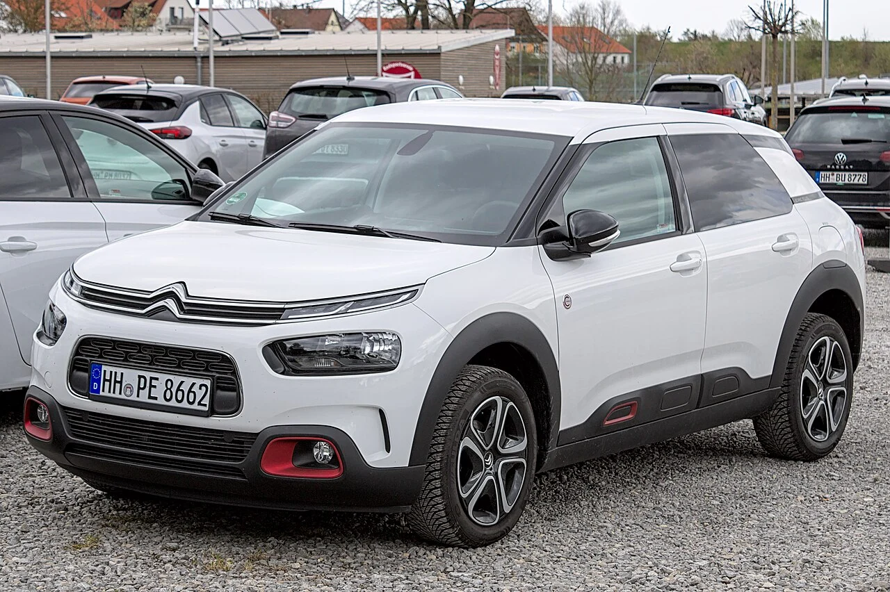 Citroen C4 CACTUS — иллюстрация модели; поколение и комплектация объявления могут отличаться