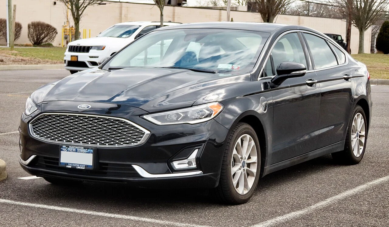 Ford Fusion — иллюстрация модели; поколение и комплектация объявления могут отличаться