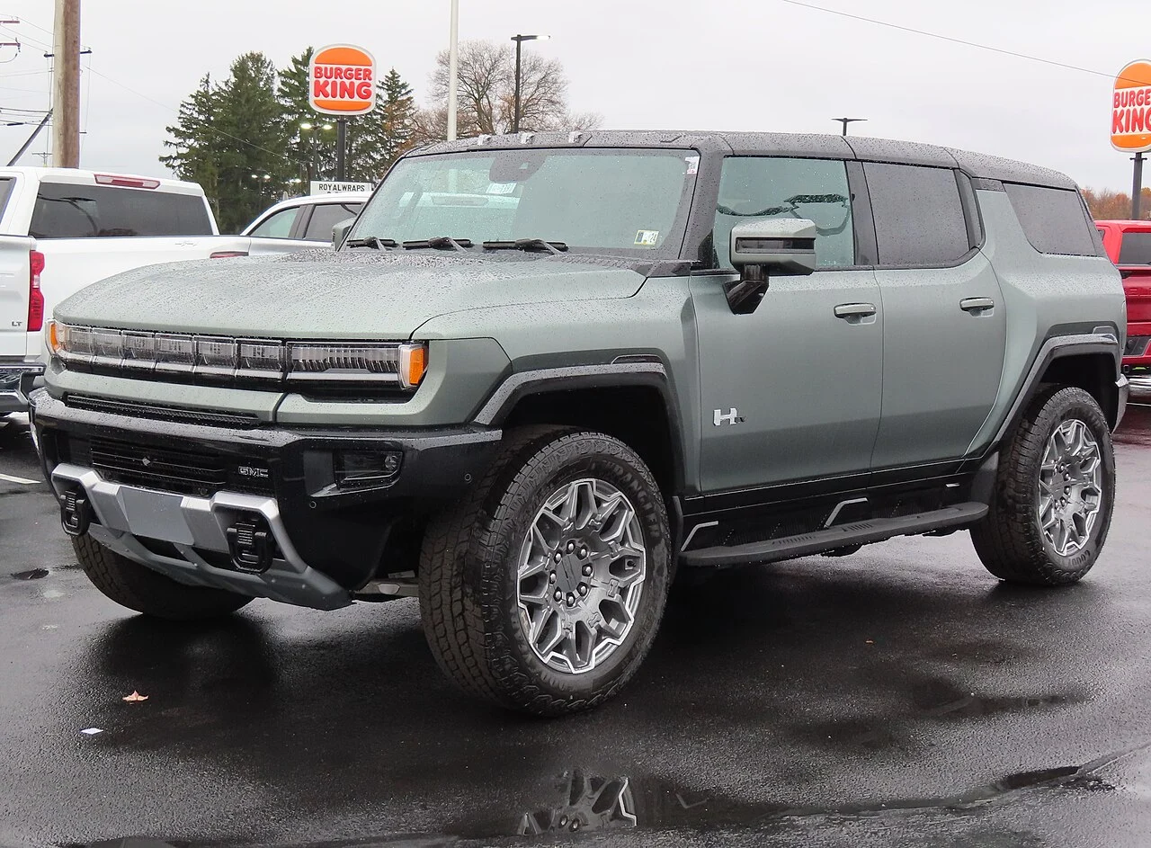GMC Hummer EV — иллюстрация модели; поколение и комплектация объявления могут отличаться