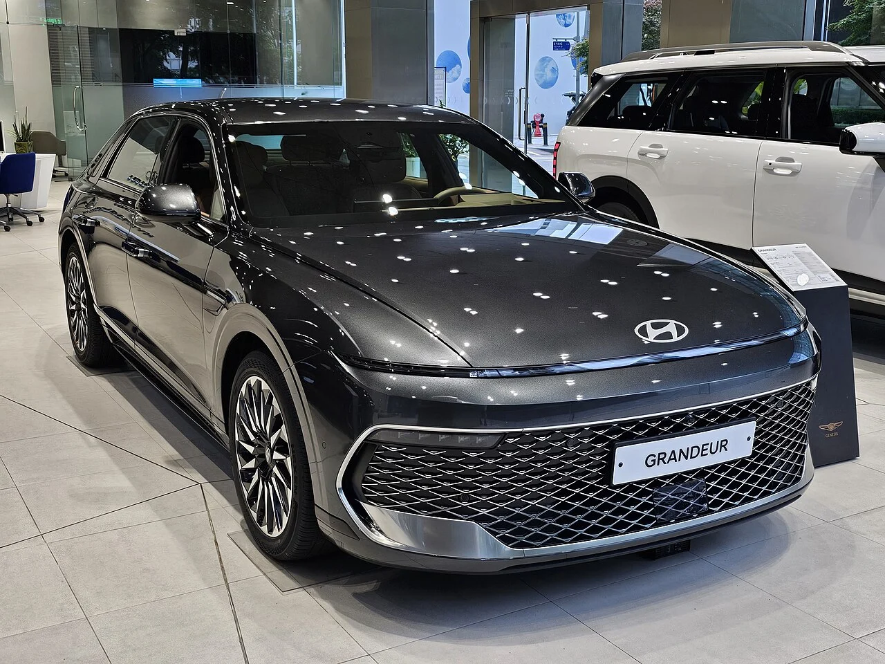 Hyundai Grandeur — иллюстрация модели; поколение и комплектация объявления могут отличаться