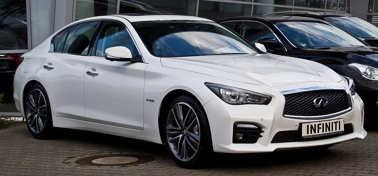 Infiniti Q50 — иллюстрация модели; поколение и комплектация объявления могут отличаться