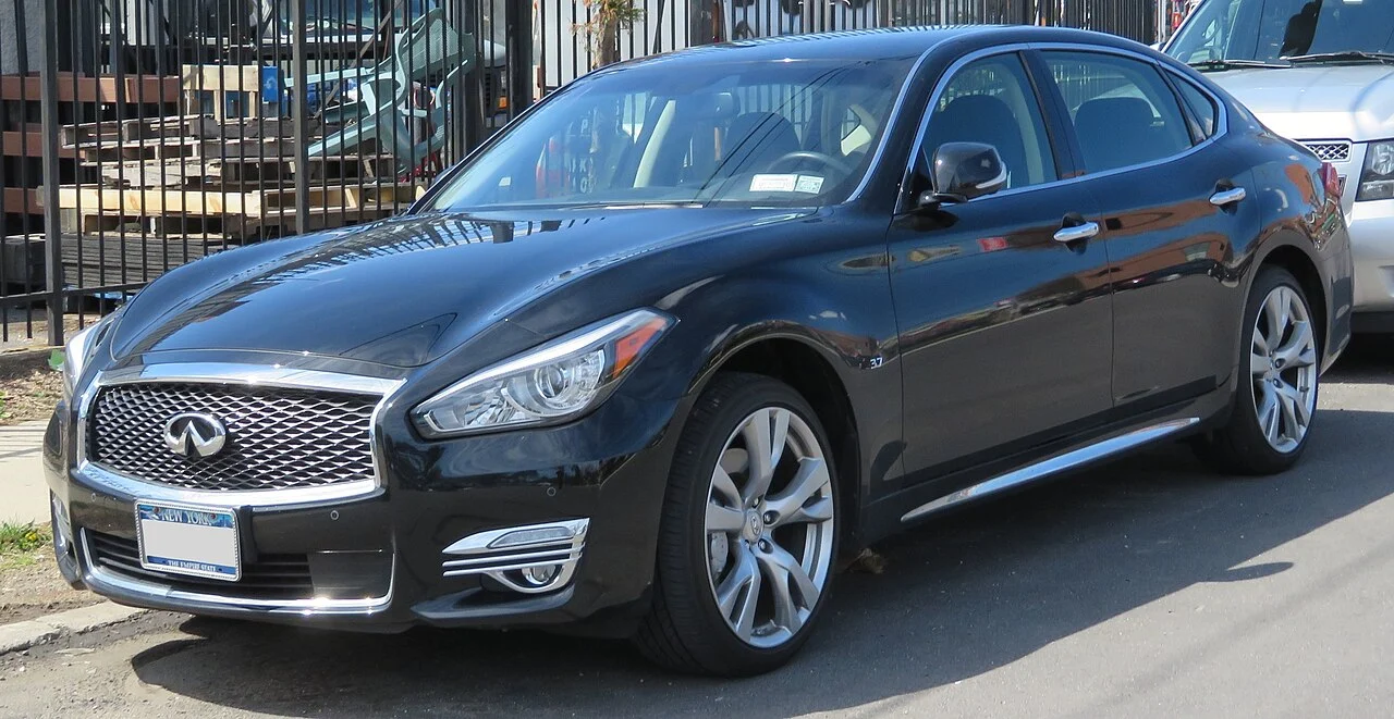 Infiniti Q70 — иллюстрация модели; поколение и комплектация объявления могут отличаться