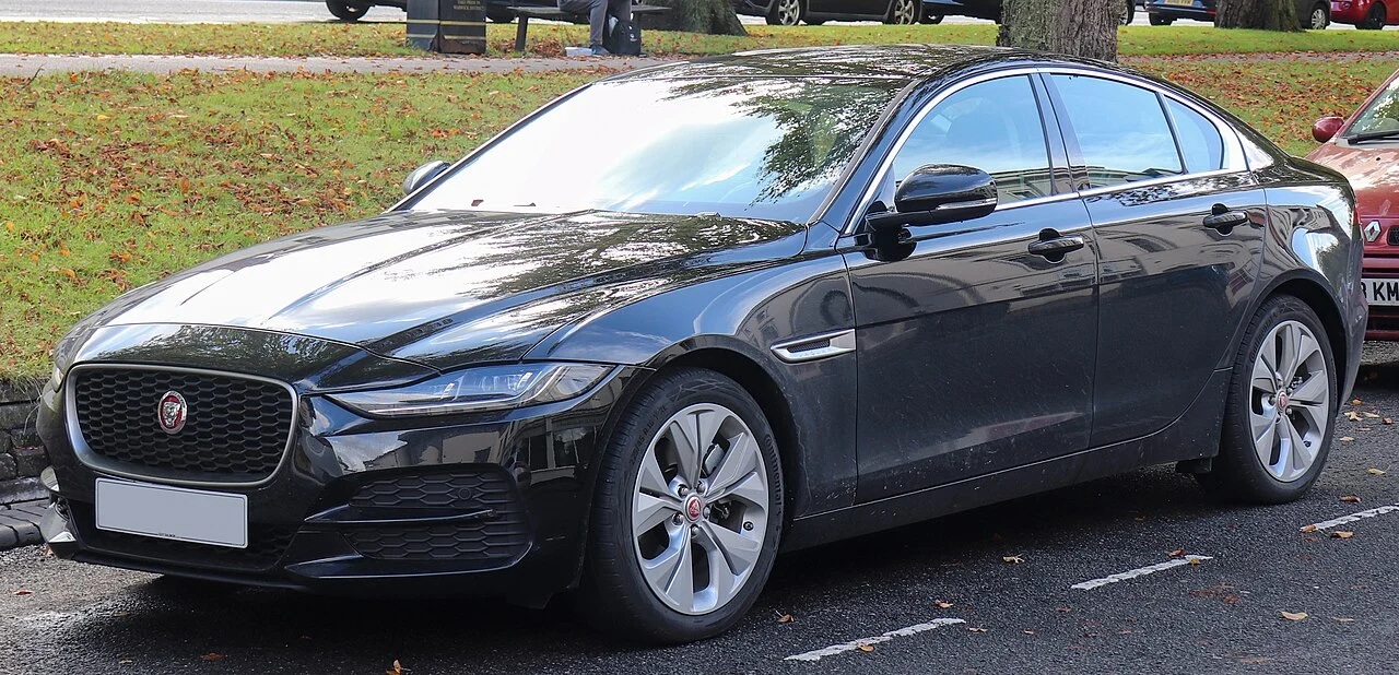 Jaguar XE — иллюстрация модели; поколение и комплектация объявления могут отличаться