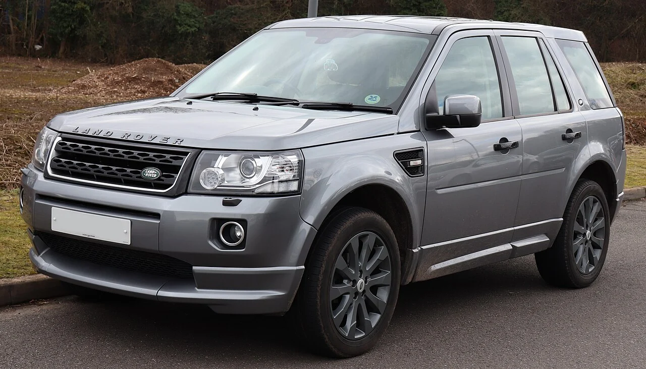 Land Rover Freelander — иллюстрация модели; поколение и комплектация объявления могут отличаться