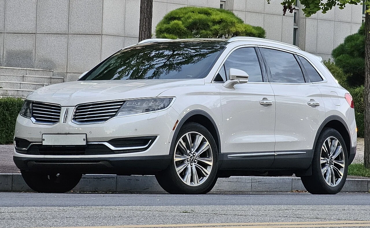 Lincoln MKX — иллюстрация модели; поколение и комплектация объявления могут отличаться