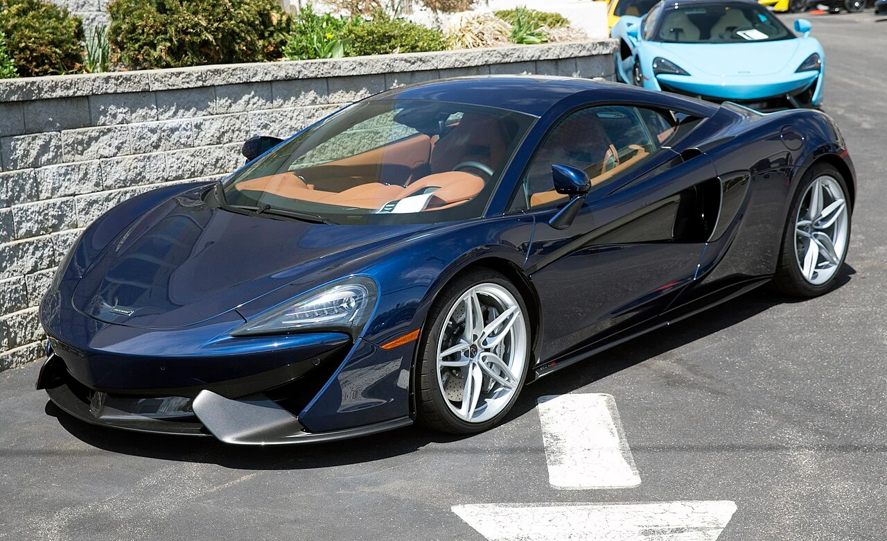 McLaren 570S — иллюстрация модели; поколение и комплектация объявления могут отличаться