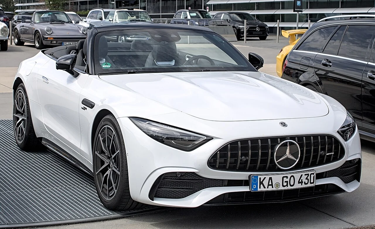 Mercedes-Benz SL-Class — иллюстрация модели; поколение и комплектация объявления могут отличаться