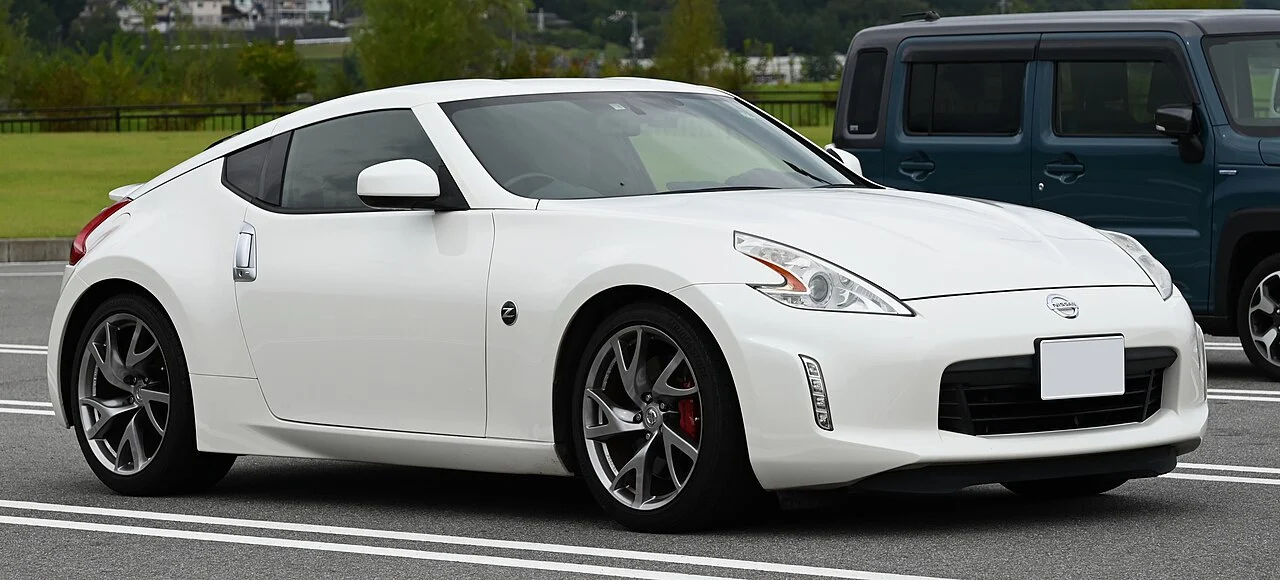 Nissan 370Z — иллюстрация модели; поколение и комплектация объявления могут отличаться