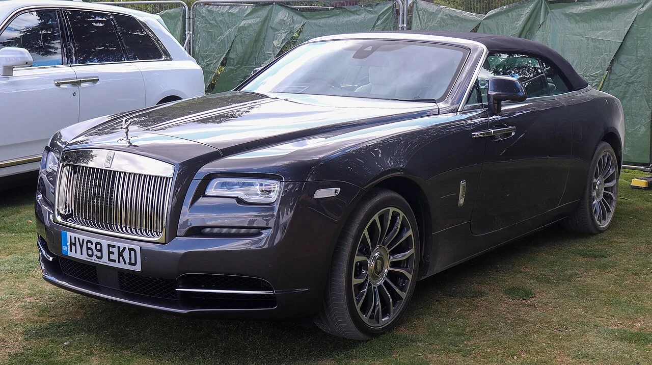 Rolls-Royce Dawn — иллюстрация модели; поколение и комплектация объявления могут отличаться