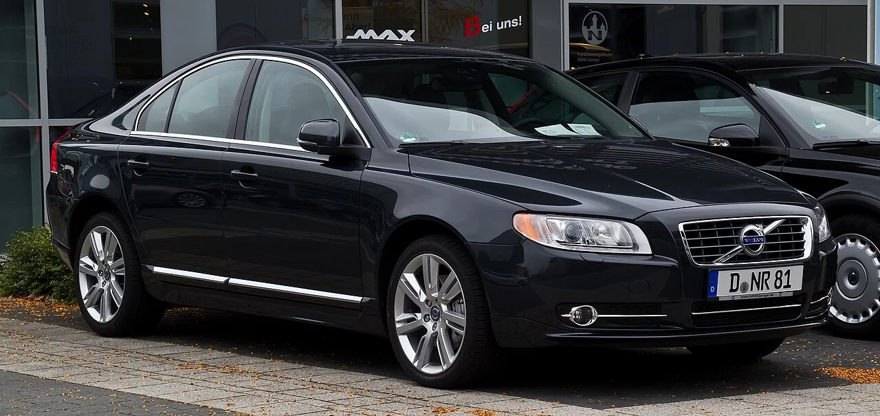 Volvo S80 — иллюстрация модели; поколение и комплектация объявления могут отличаться
