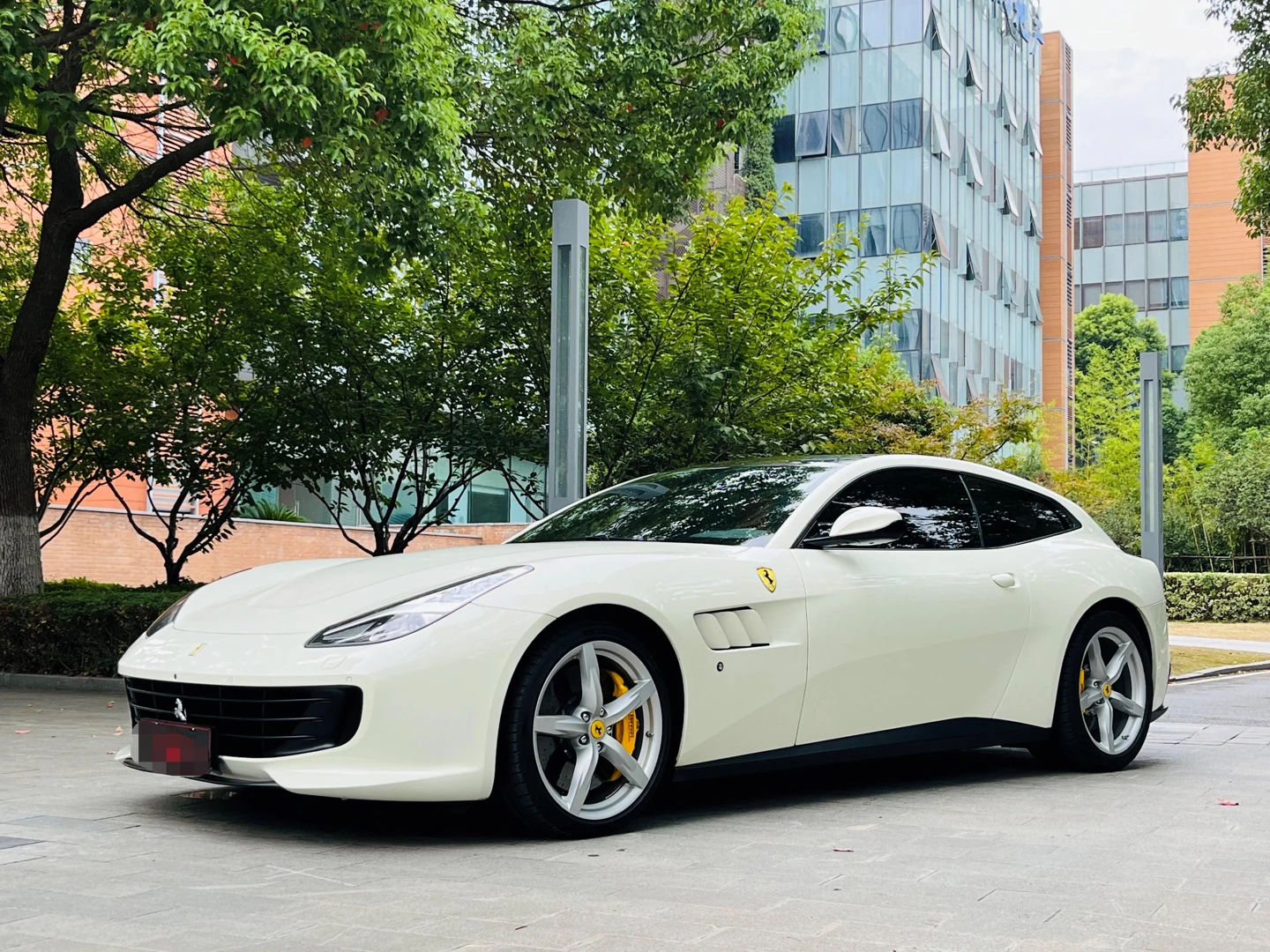 Ferrari GTC4Lusso