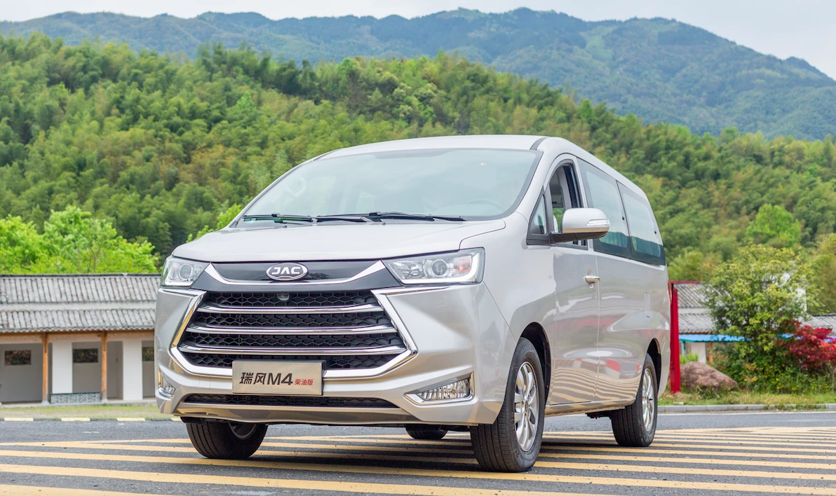 JAC Refine M4