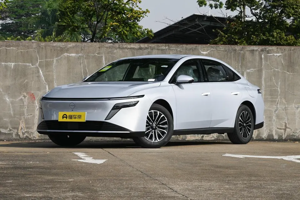 Nissan N6 — пример автомобиля с китайского рынка; комплектация выбранного объявления может отличаться