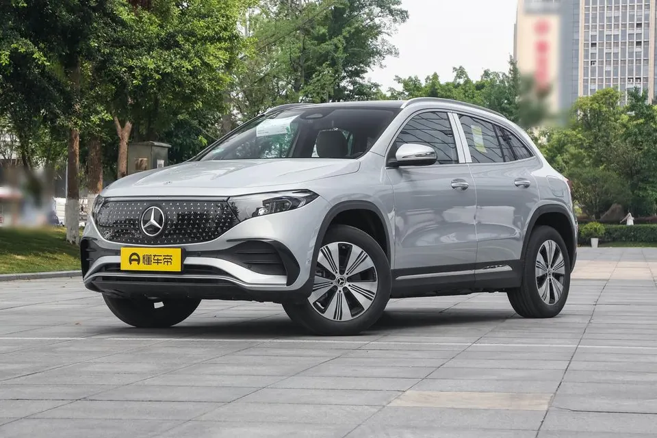 Mercedes-Benz EQA — пример автомобиля с китайского рынка; комплектация выбранного объявления может отличаться