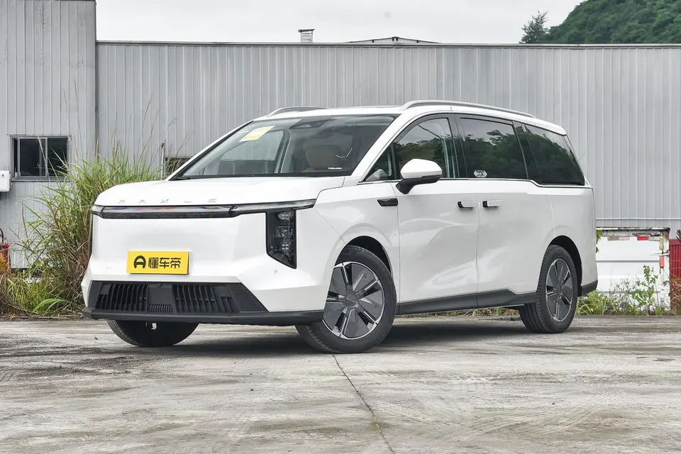 Maxus Mifa 7 EV — пример автомобиля с китайского рынка; комплектация выбранного объявления может отличаться