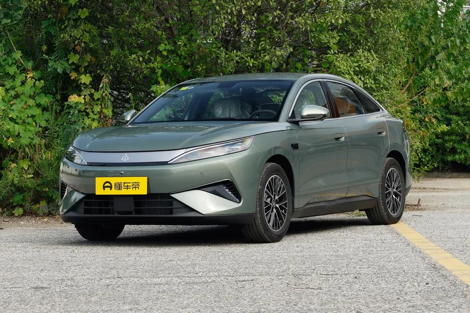 BYD Qin MAX EV — пример автомобиля с китайского рынка; комплектация выбранного объявления может отличаться