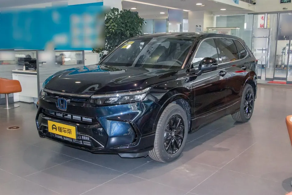 Honda Breeze PHEV — пример автомобиля с китайского рынка; комплектация выбранного объявления может отличаться