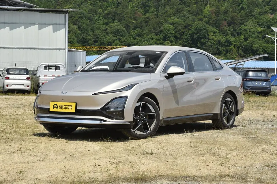Wuling Xingguang EV — пример автомобиля с китайского рынка; комплектация выбранного объявления может отличаться