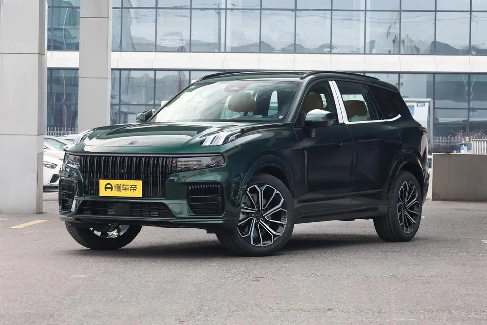 Lynk & Co 09 — пример автомобиля с китайского рынка; комплектация выбранного объявления может отличаться