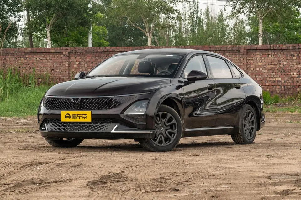 Wuling Xingguang PHEV — пример автомобиля с китайского рынка; комплектация выбранного объявления может отличаться