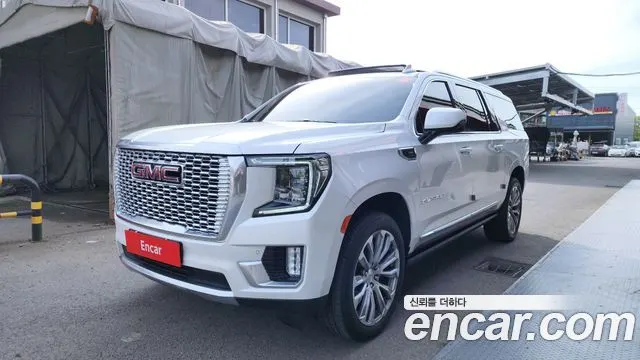 GMC Yukon — пример автомобиля с корейского рынка; комплектация выбранного объявления может отличаться
