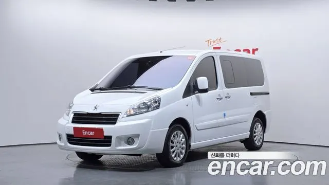 Peugeot Expert — пример автомобиля с корейского рынка; комплектация выбранного объявления может отличаться