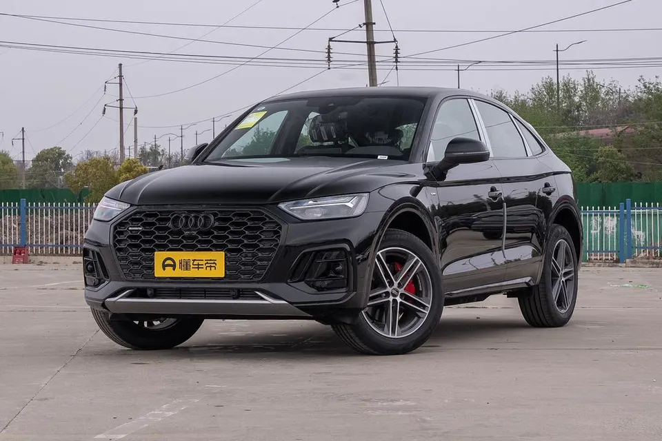 Audi Q5L Sportback — пример автомобиля с китайского рынка; комплектация выбранного объявления может отличаться