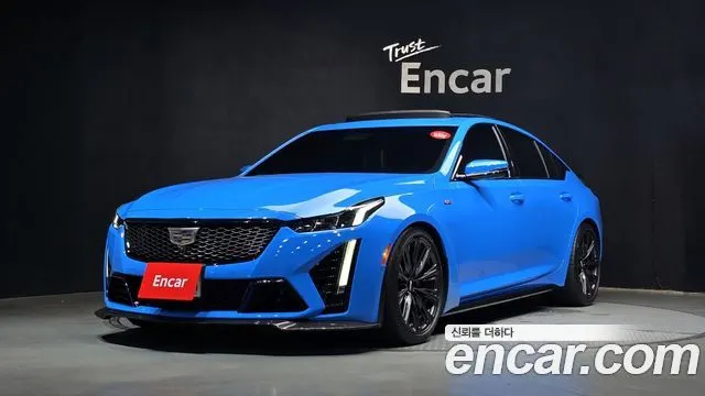 Cadillac CT5-V — пример автомобиля с корейского рынка; комплектация выбранного объявления может отличаться