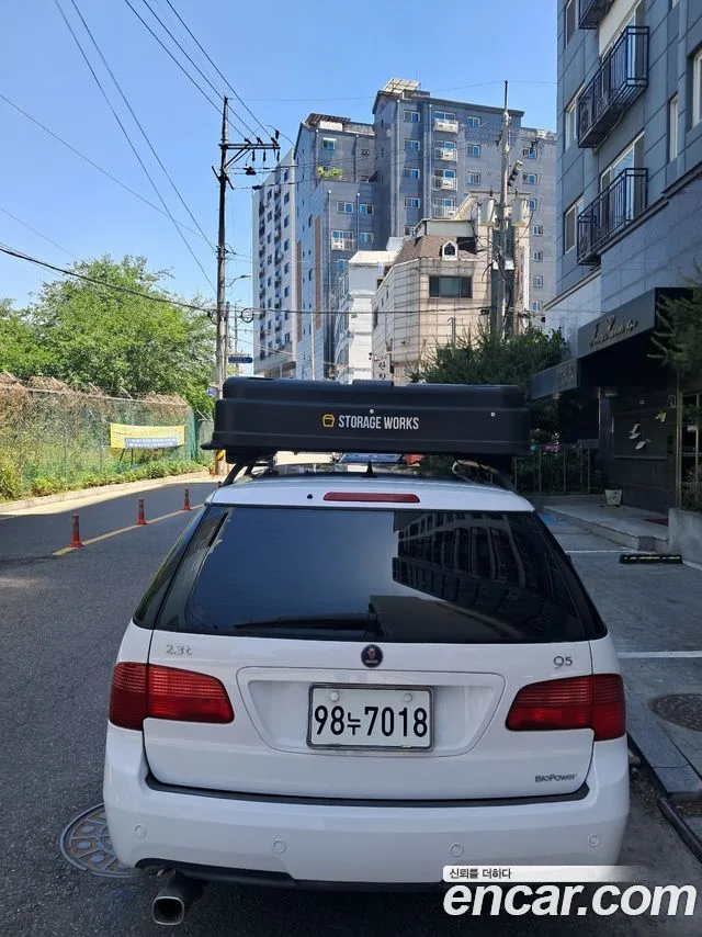 Saab 9-5 — пример автомобиля с корейского рынка; комплектация выбранного объявления может отличаться