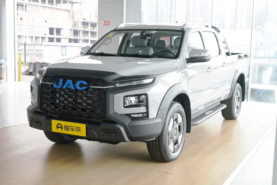 JAC Hantu PHEV — пример автомобиля с китайского рынка; комплектация выбранного объявления может отличаться