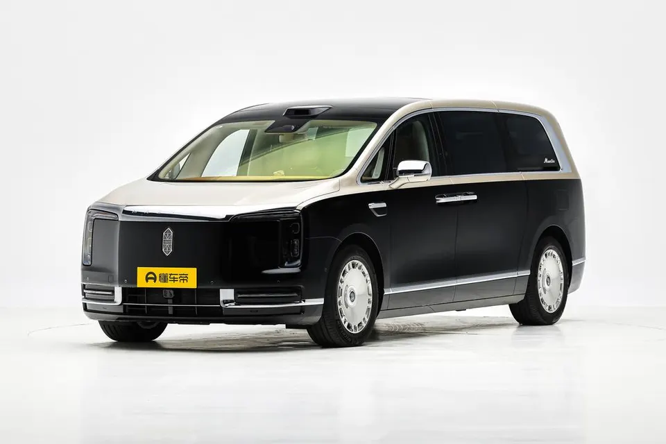 Maextro V800 — пример автомобиля с китайского рынка; комплектация выбранного объявления может отличаться