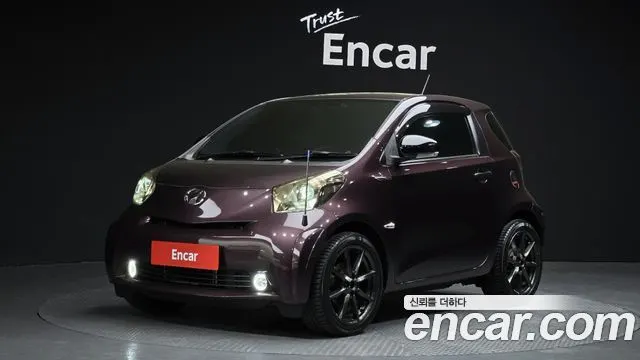 Toyota iQ — пример автомобиля с корейского рынка; комплектация выбранного объявления может отличаться