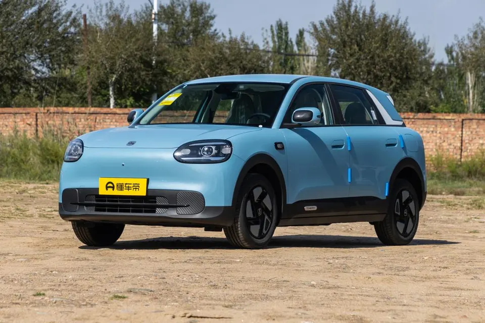 Chery QQ QQ3 EV — пример автомобиля с китайского рынка; комплектация выбранного объявления может отличаться