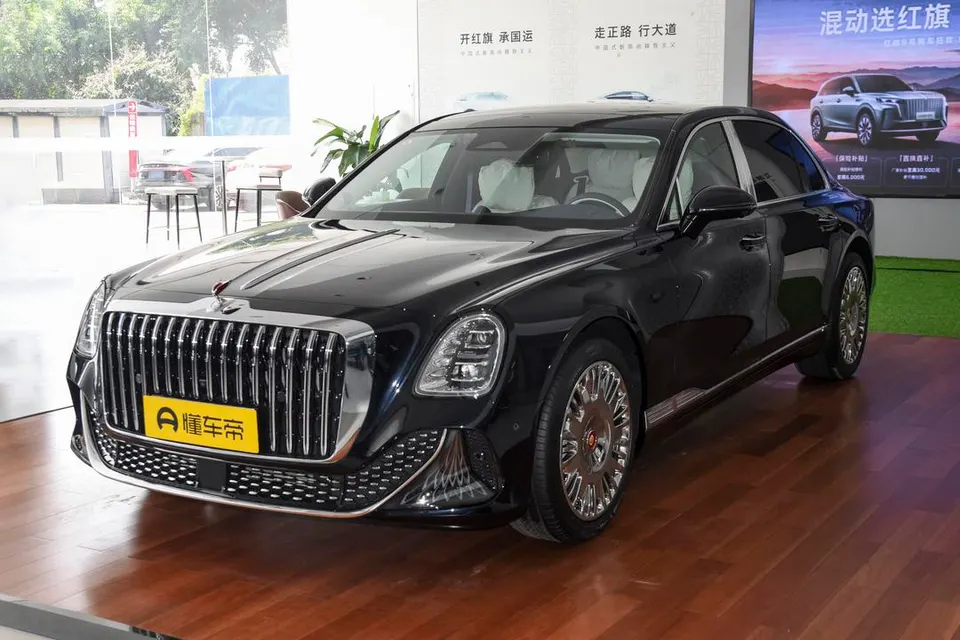 Hongqi Guoya — пример автомобиля с китайского рынка; комплектация выбранного объявления может отличаться