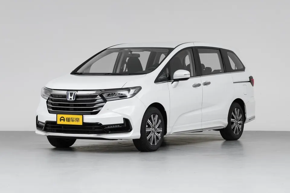 Honda Odyssey — пример автомобиля с китайского рынка; комплектация выбранного объявления может отличаться