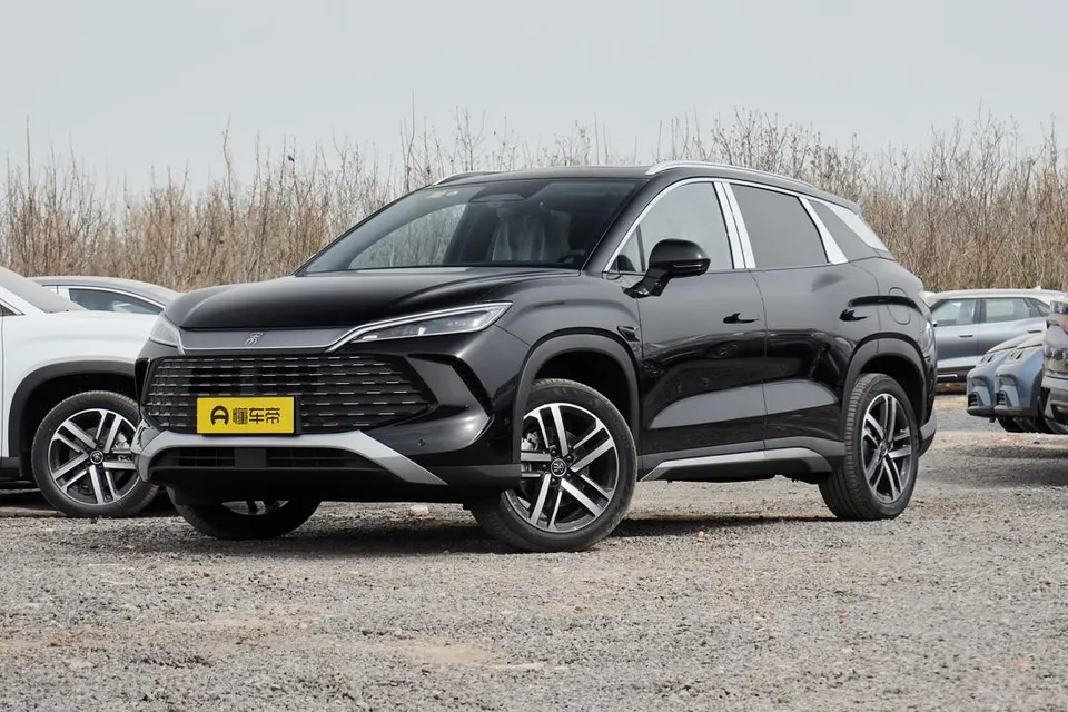 BYD Song L DM — пример автомобиля с китайского рынка; комплектация выбранного объявления может отличаться