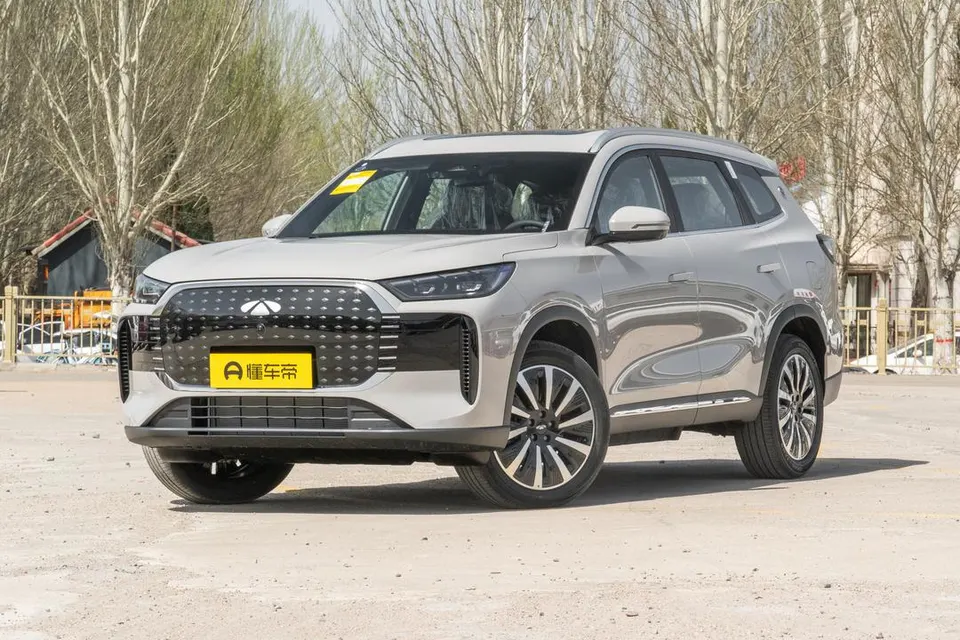Chery Fulwin T8 — пример автомобиля с китайского рынка; комплектация выбранного объявления может отличаться
