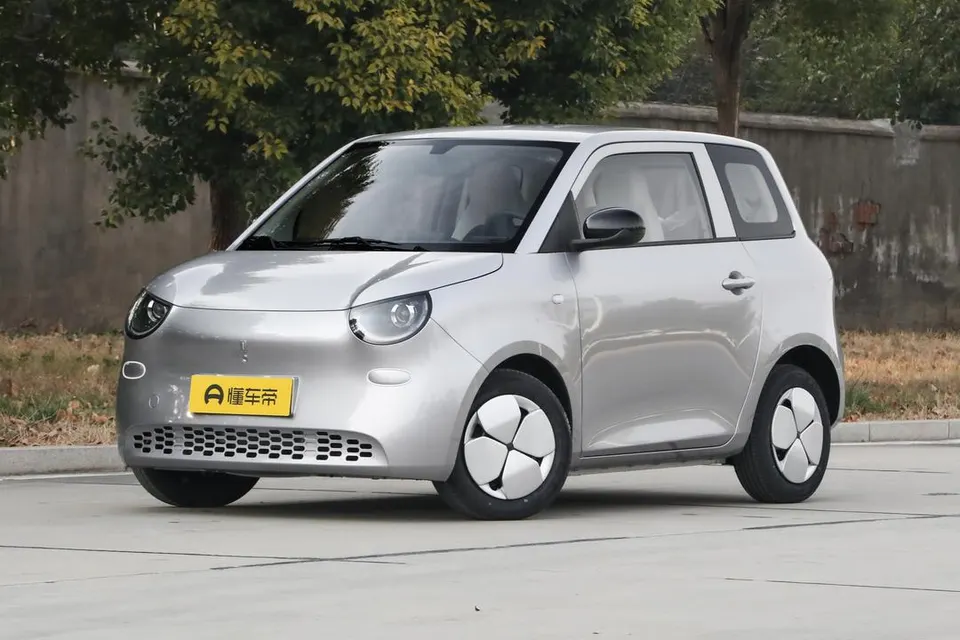 Wuling Aishang — пример автомобиля с китайского рынка; комплектация выбранного объявления может отличаться