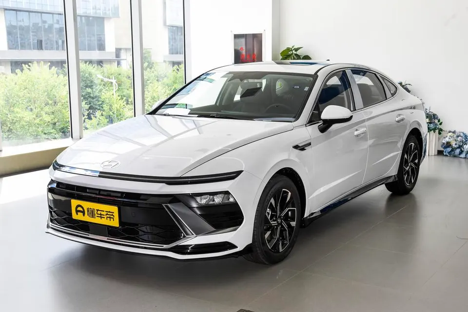 Hyundai Sonata — пример автомобиля с китайского рынка; комплектация выбранного объявления может отличаться