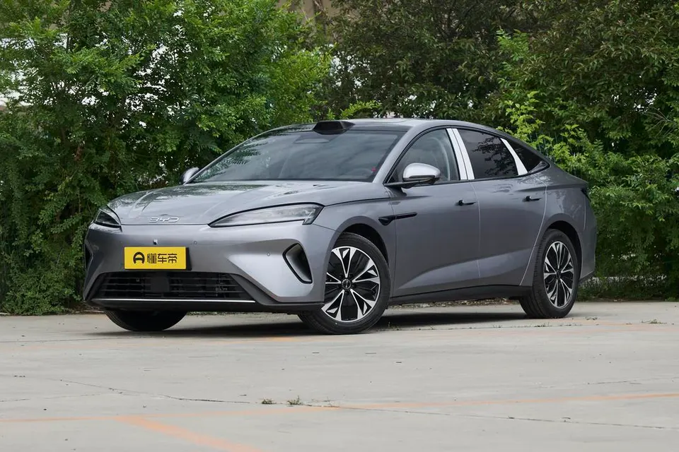 BYD Seal 07 EV — пример автомобиля с китайского рынка; комплектация выбранного объявления может отличаться