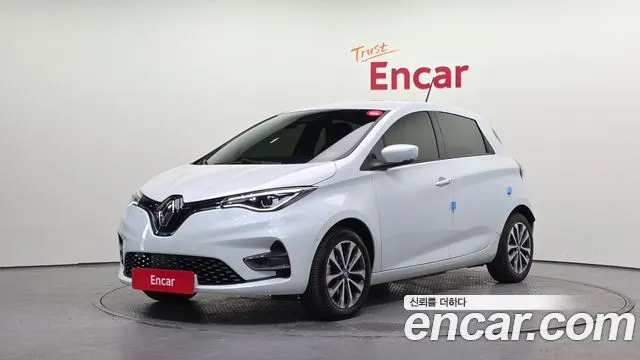 Renault Zoe — пример автомобиля с корейского рынка; комплектация выбранного объявления может отличаться