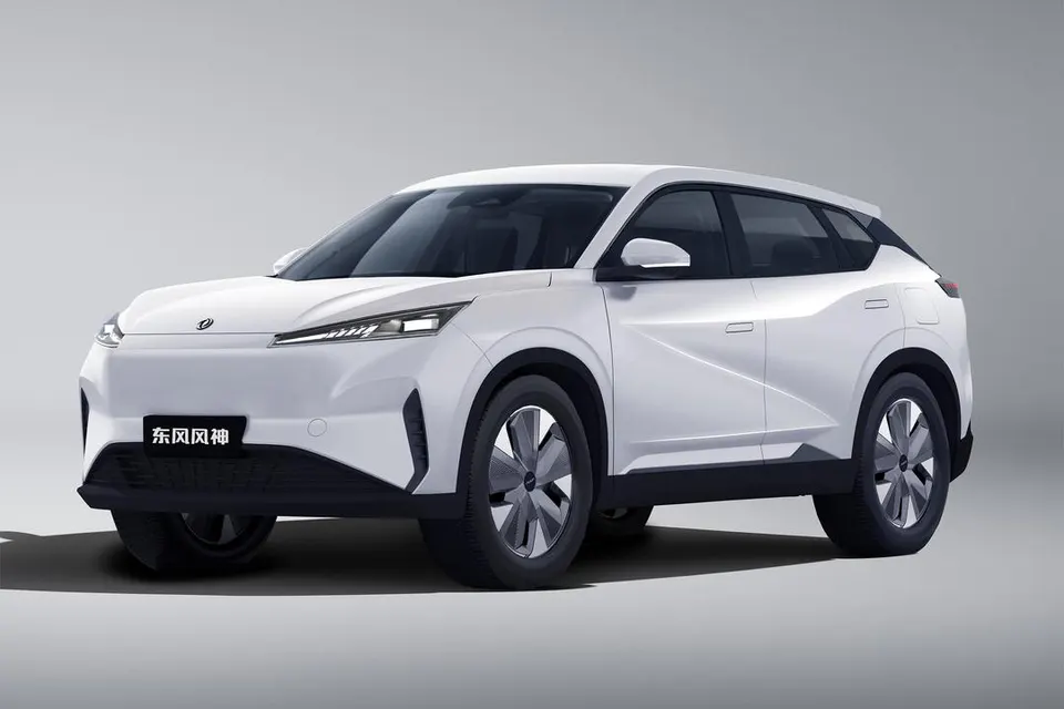 Dongfeng Aeolus L7X — пример автомобиля с китайского рынка; комплектация выбранного объявления может отличаться