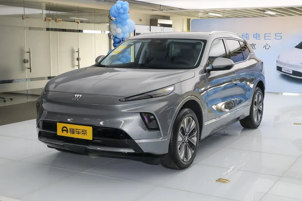 Buick E5 — пример автомобиля с китайского рынка; комплектация выбранного объявления может отличаться